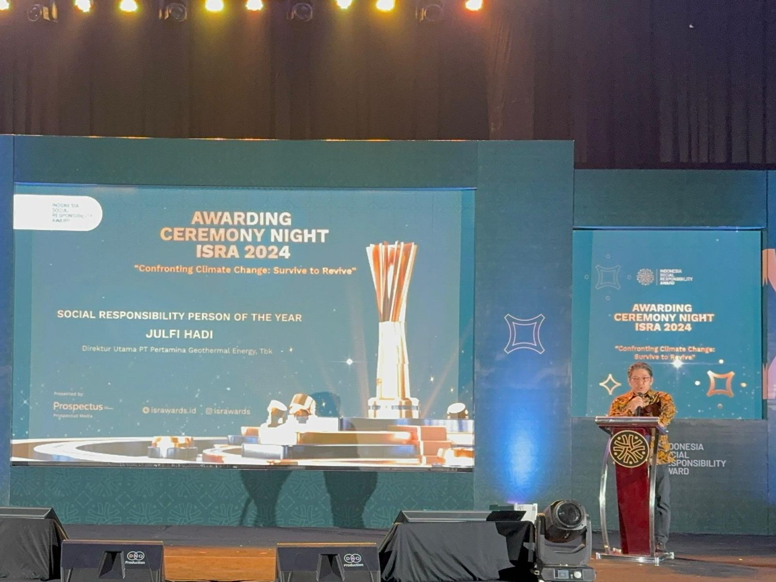 Direktur Utama PT PGE Julfi Hadi memberikan paparan dalam ajang Indonesia Social Responsibility Award (ISRA) 2024.