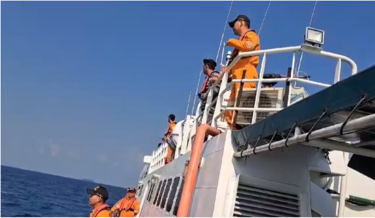 Pencarian ABK KM Soneta yang tenggelam.