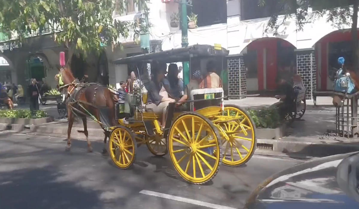 Kawasan Malioboro 2 kembali dipadati wisatawan usai aksi protes pedagang, Sabtu (13/7)
