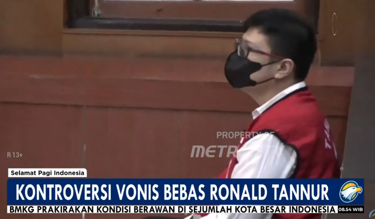 Terdakwa kasus pembunuhan Dini Sera, Ronald Tannur di PN Surabaya.