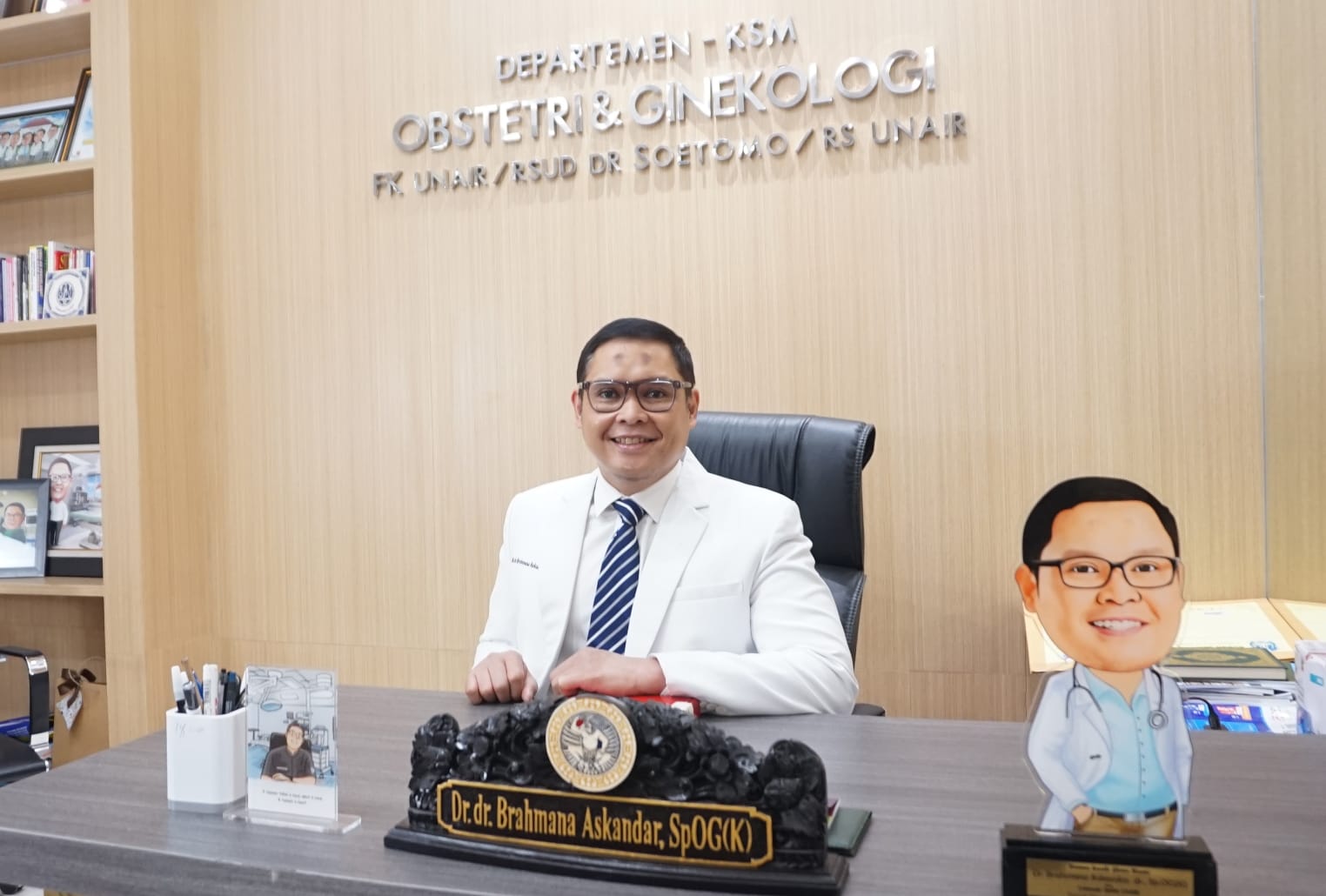 Dr. dr. Brahmana Askandar, SpOG. Subsp. Onk, Dokter Spesialis Obstetri and Ginekologi, Ketua Ikatan Dokter Indonesia (IDI) Cabang Surabaya