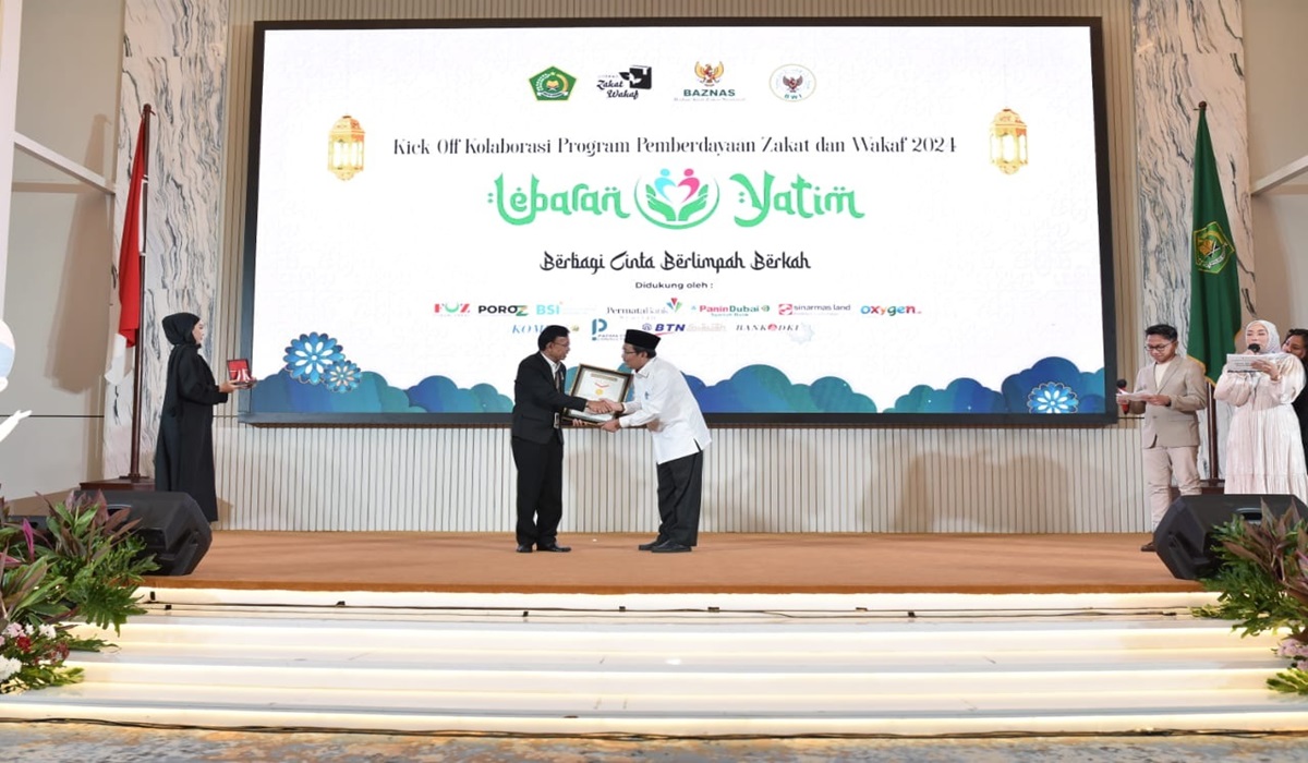 Penyerahan rekor Muri kepada Kemenag