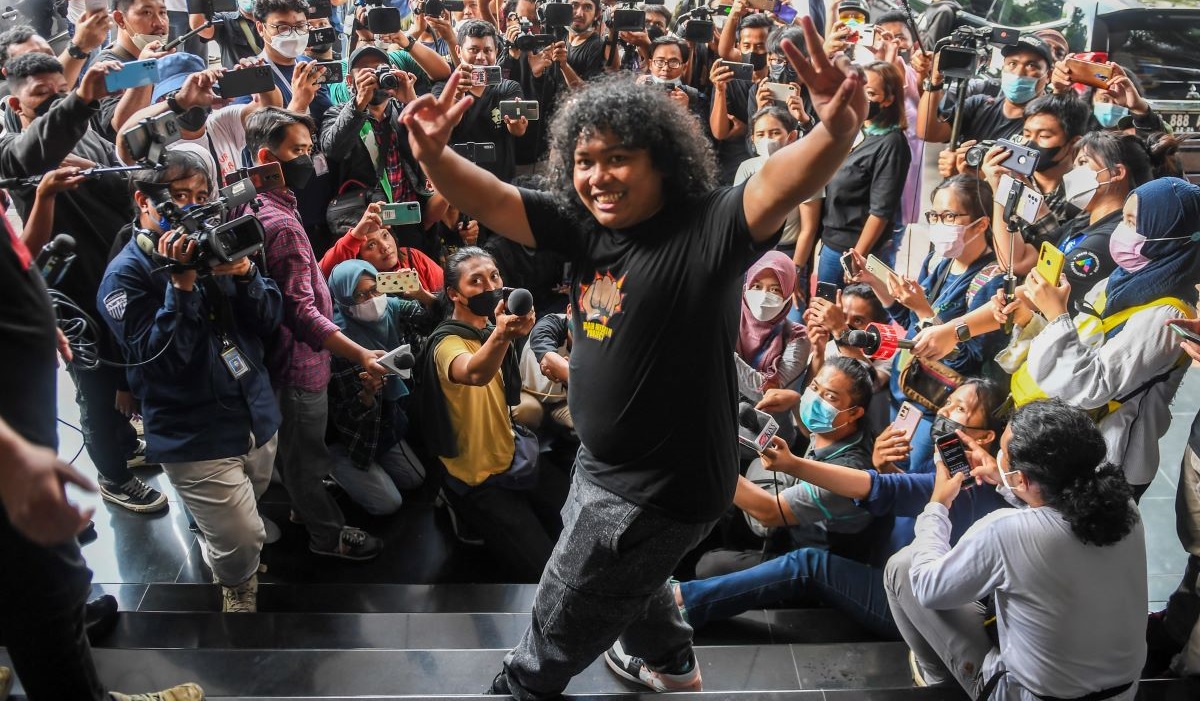 Komedian Marshel Widianto.