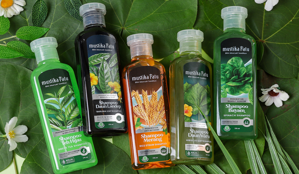 Kemasan mini 75 mililiter (ml) untuk rangkaian produk Hair Care dari Mustika Ratu