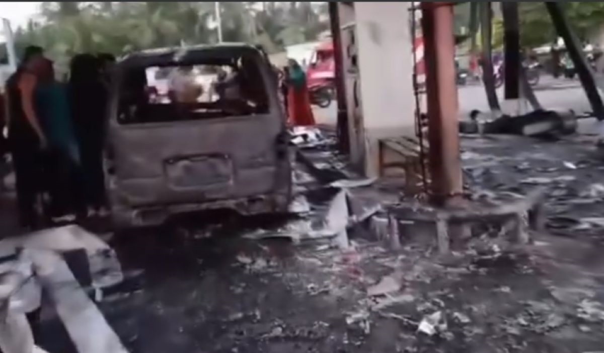 Stasiun Pengisian Bahan Bakar Umum (SPBU) di Desa Bakalan, Kecamatan Dukuhseti, Kabupaten Pati, Jawa Tengah terbakar.