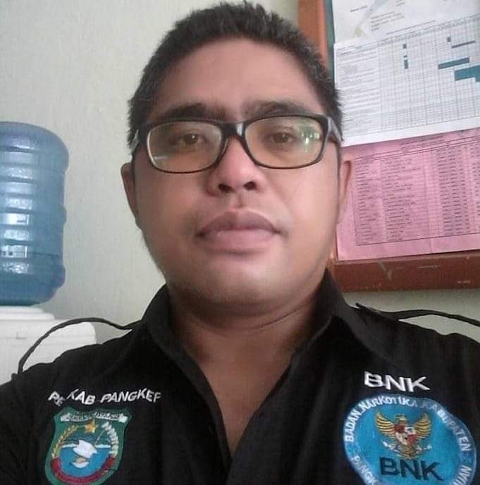 Muhammad Hatta,  Dokter pada Badan Narkotika Nasional    