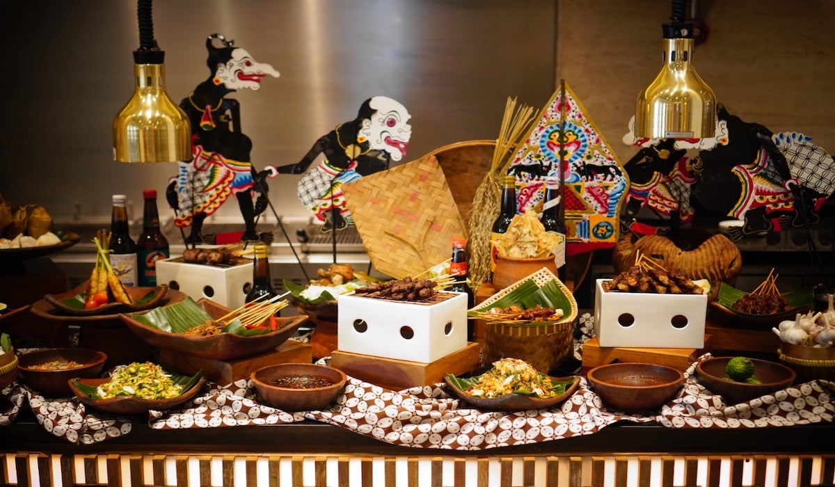 Kuliner sate nusantara di Alila Solo