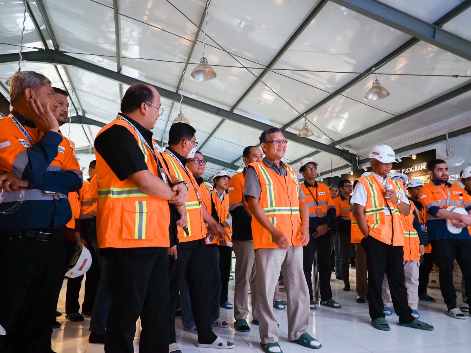 Menteri ESDM Arifin Tasrif  meluncurkan soft energize ke smelter PT Ceria yang bersumber dari energi baru terbarukan