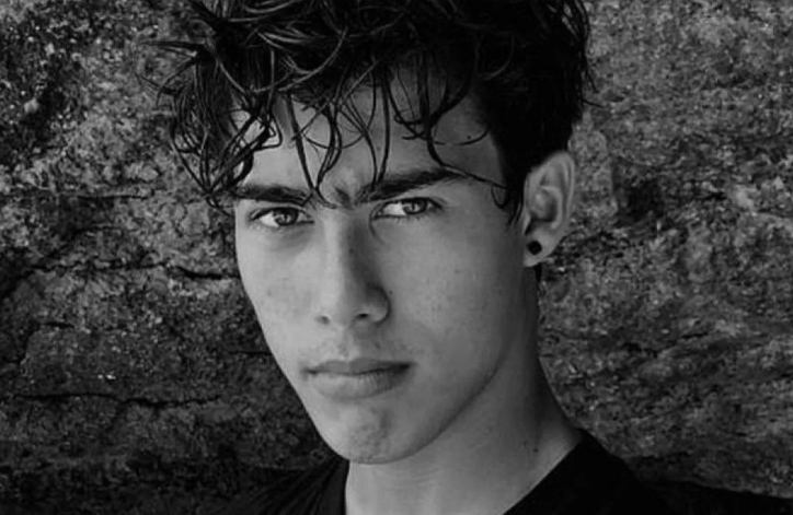 Suami aktris Jennifer Coppen, Yitta Dali Wassink. 