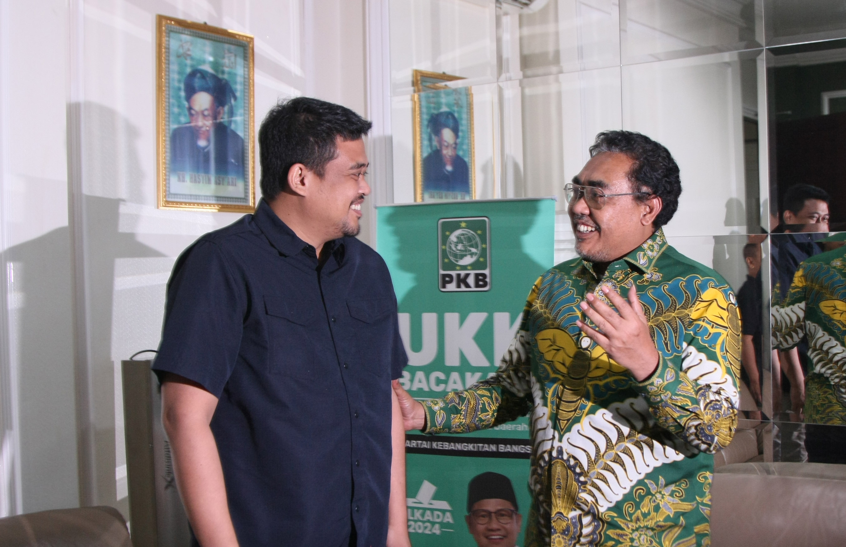 Wakil Ketua Umum PKB Jazilul Fawaid (kanan) menerima kedatangan Wali Kota Medan Bobby Nasution di Kantor DPP PKB