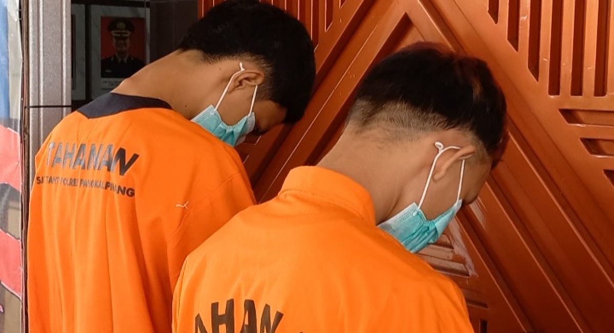 Tim buser Naga Polres Pangkalpinang mengamankan dua anak di bawah umur yang merupakan anggota geng yang melakukan penyerangan dan perusakan 