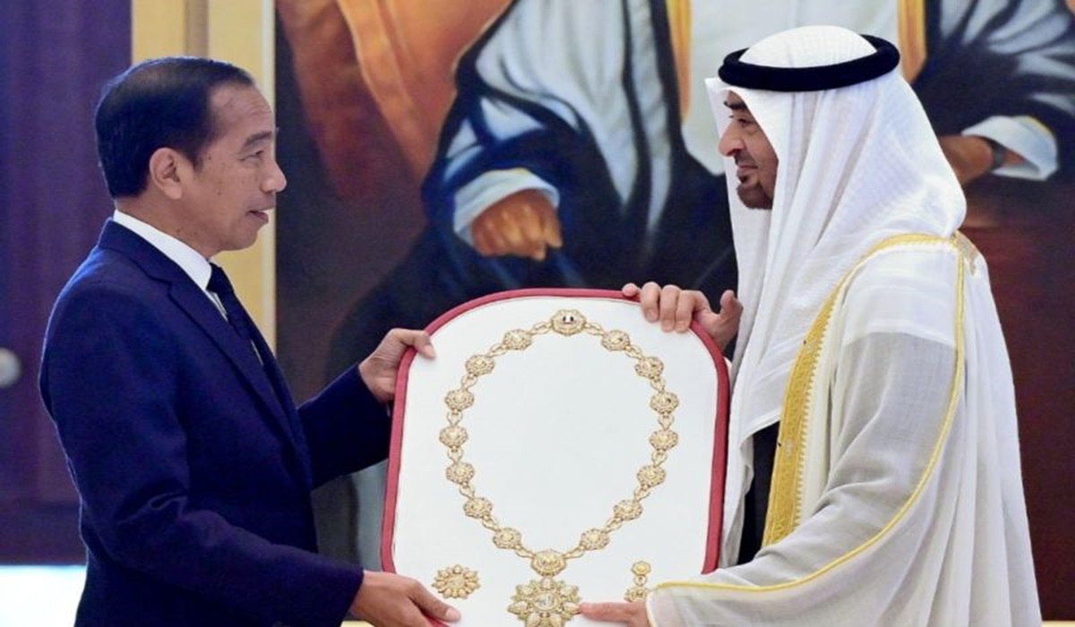Jokowi Terima Penghargaan Order of Zayed dari Presiden UEA