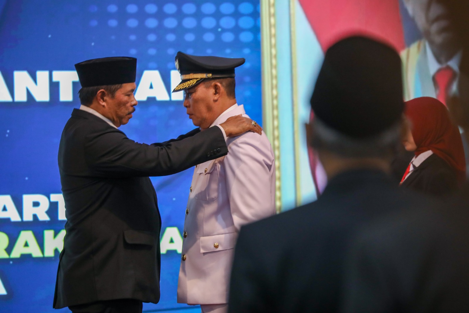 Pj Gubernur Jateng Nana Sudjana Lantik Teguh Prakosa sebagai Wali Kota Solo gantikan Gibran Rakabuming Raka