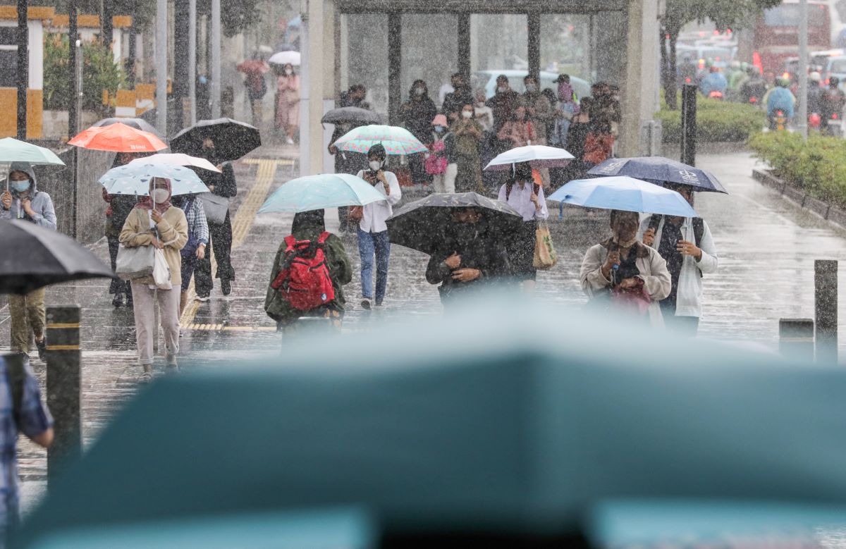 Prakiraan Cuaca: Jakarta Diguyur Hujan hingga Jumat Siang 5 Juli 2024