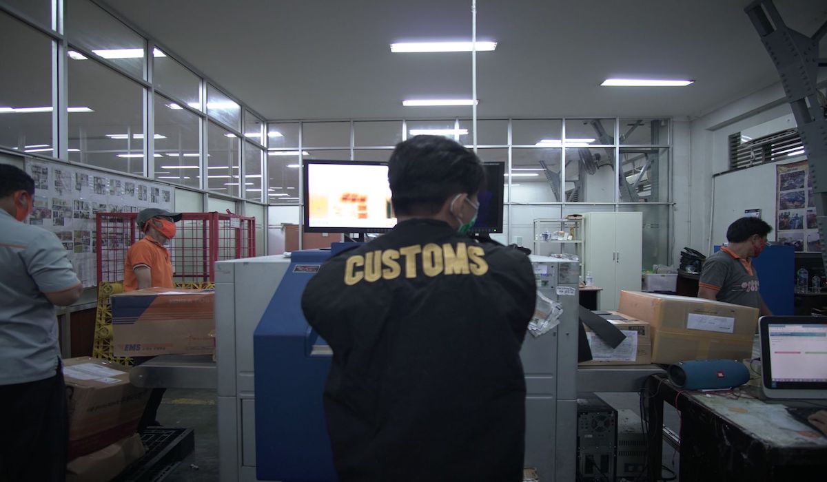 Penanganan dan aturan tentang barang impor