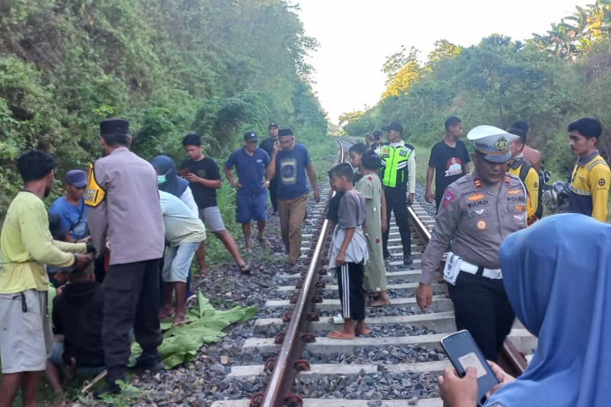 Hendak ke Kebun, Lansia di Sulawesi Selatan Tewas Tertabrak Kereta Api