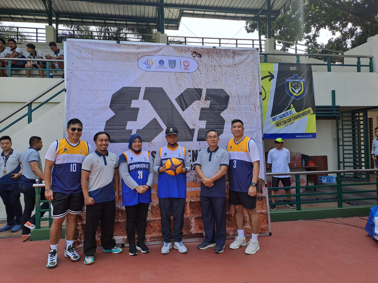 Turnamen yang berlangsung tanggal 22-25 Juli ini melbatkan 20 tim putra, dan 16 tim putri.