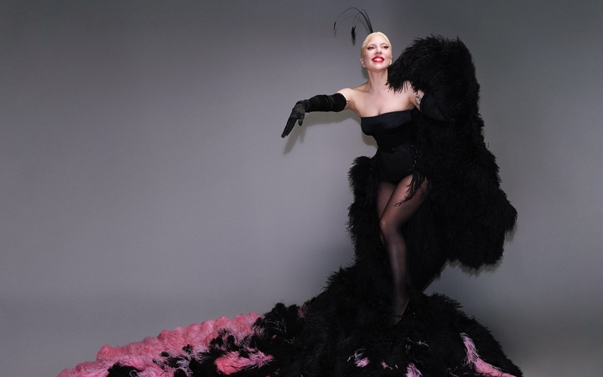 Lady Gaga, 38, mengumumkan pertunangannya dengan kekasih lama, Michael Polansky, saat berkunjung ke Olimpiade Paris 2024. 