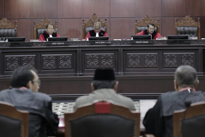 Jelang Pendaftaran, Uji Materi Syarat Usia Calon Kepala Daerah Harus Jadi Prioritas MK