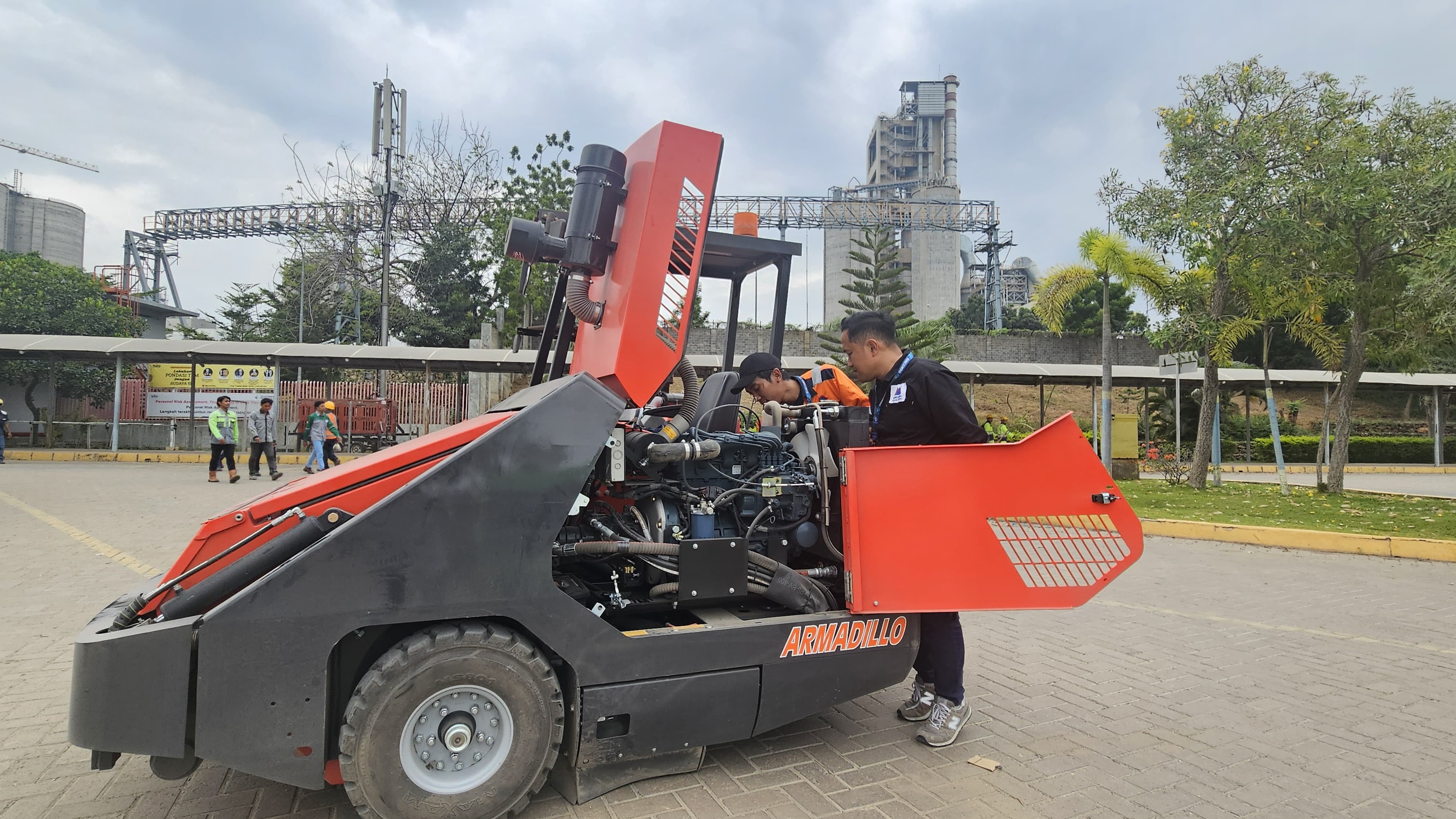 Mesin sapu, Powerboss Armadillo 10X.