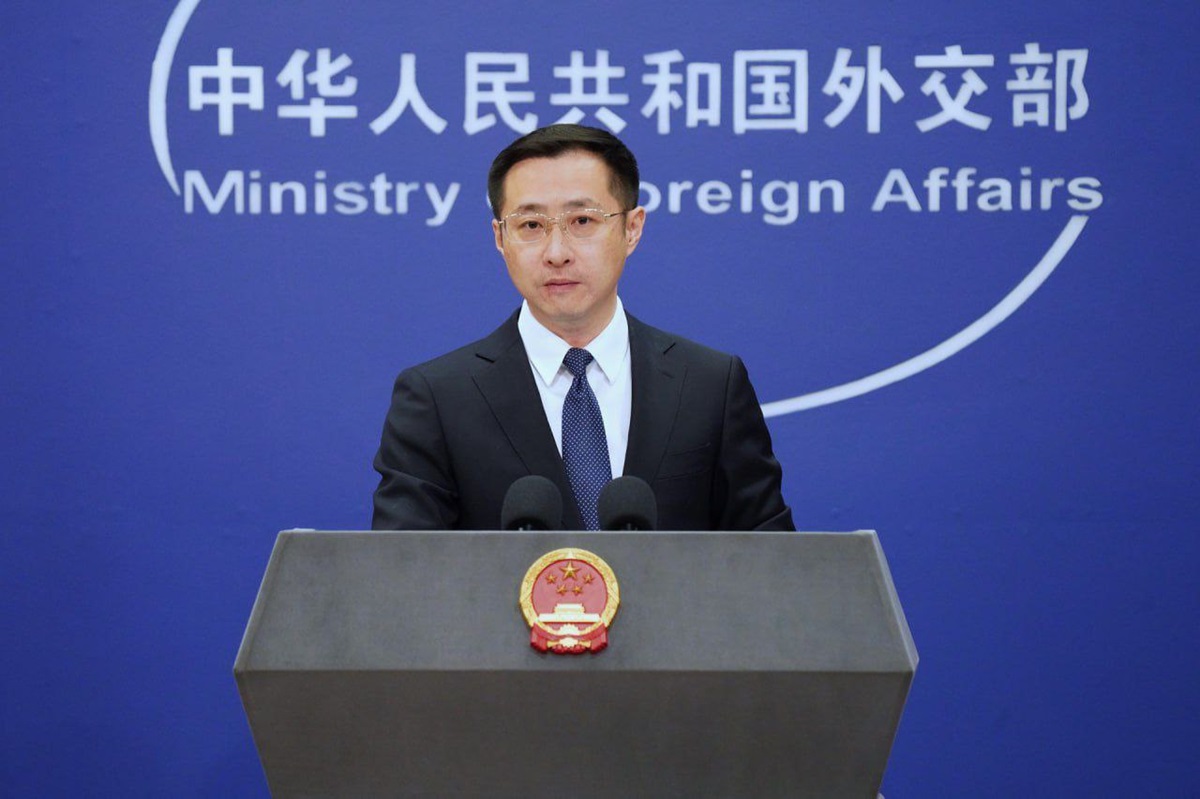 Tiongkok Hentikan Pembicaraan Senjata dengan AS 