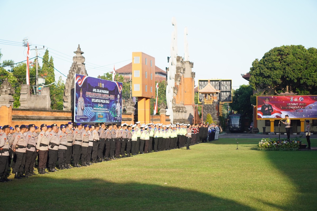 Polda Bali meluncurkan Operasi Patuh Agung 2024 untuk mengatasi meningkatnya kecelakaan lalu lintas di Bali dalam dua tahun terakhir. 