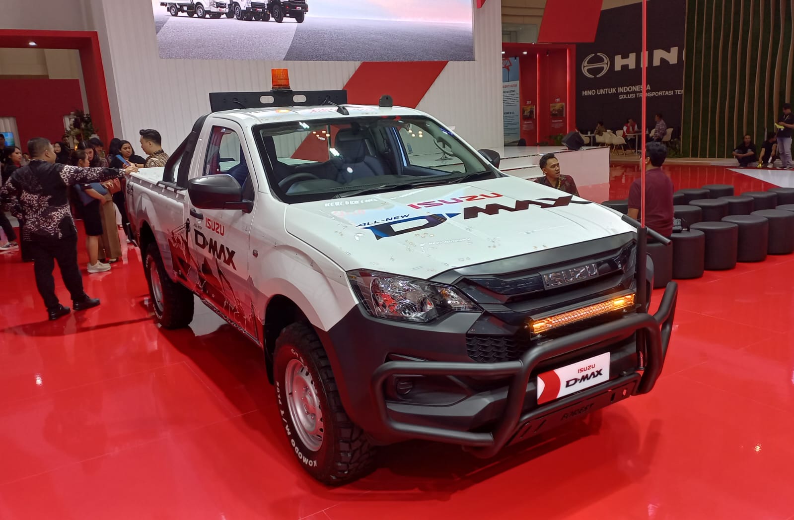Isuzu D-Max dipamerkan di ajang GIIAS 2024