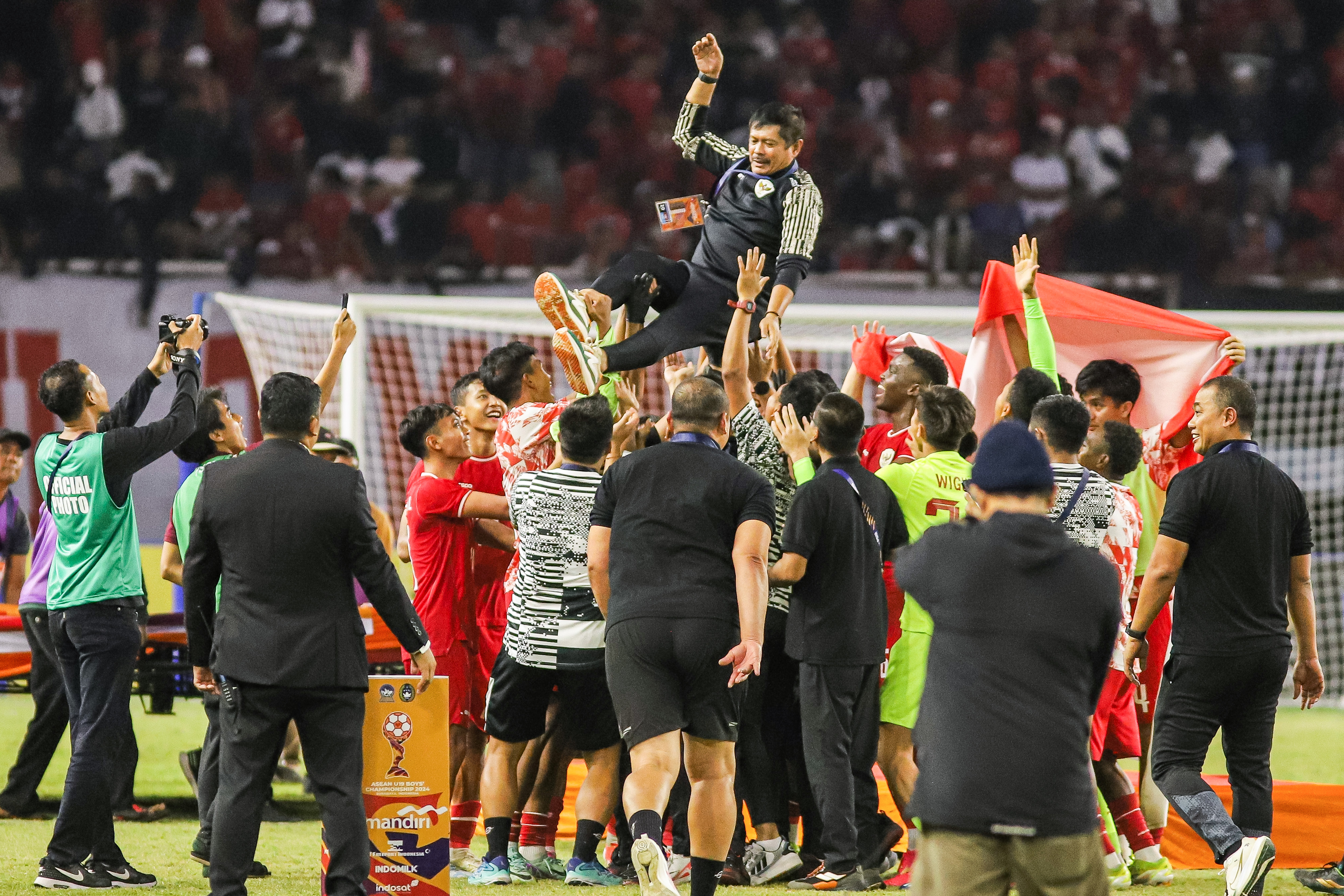 Selebrasi Timnas Indonesia juara Piala AFF U-19. 