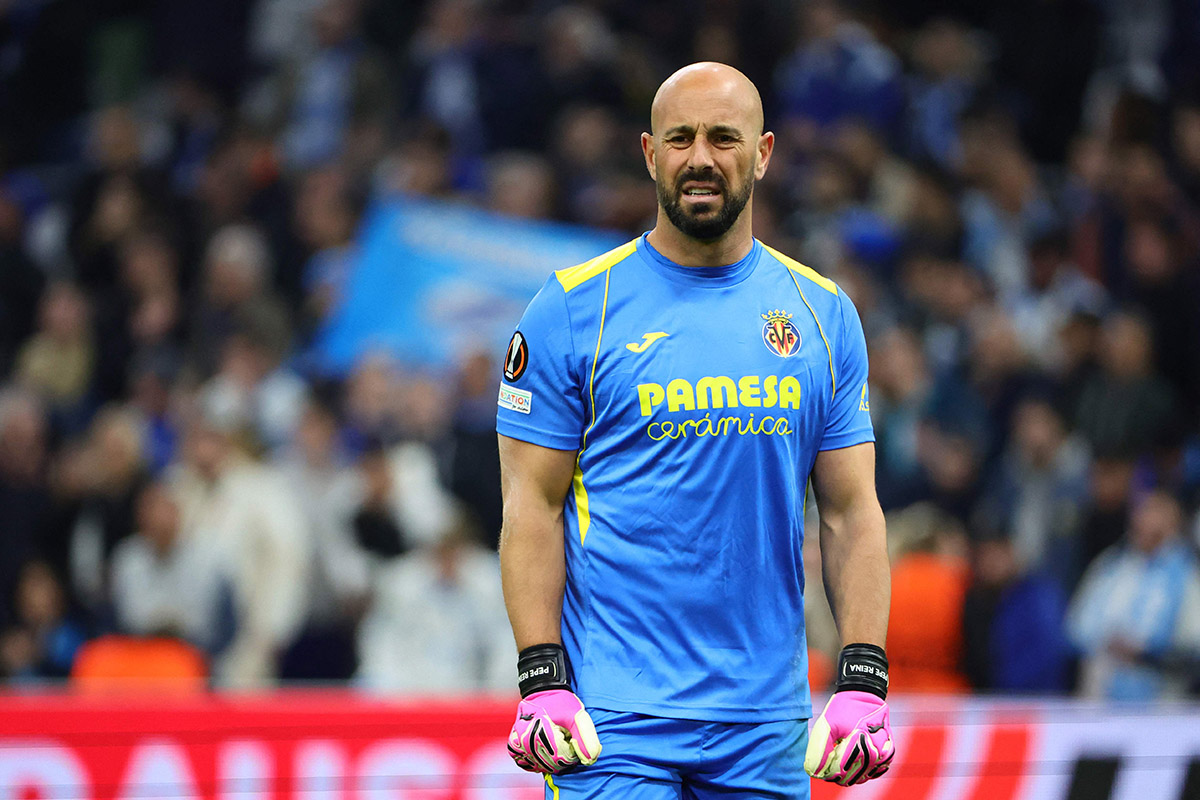 Pepe Reina saat masih berseragam Villareal.