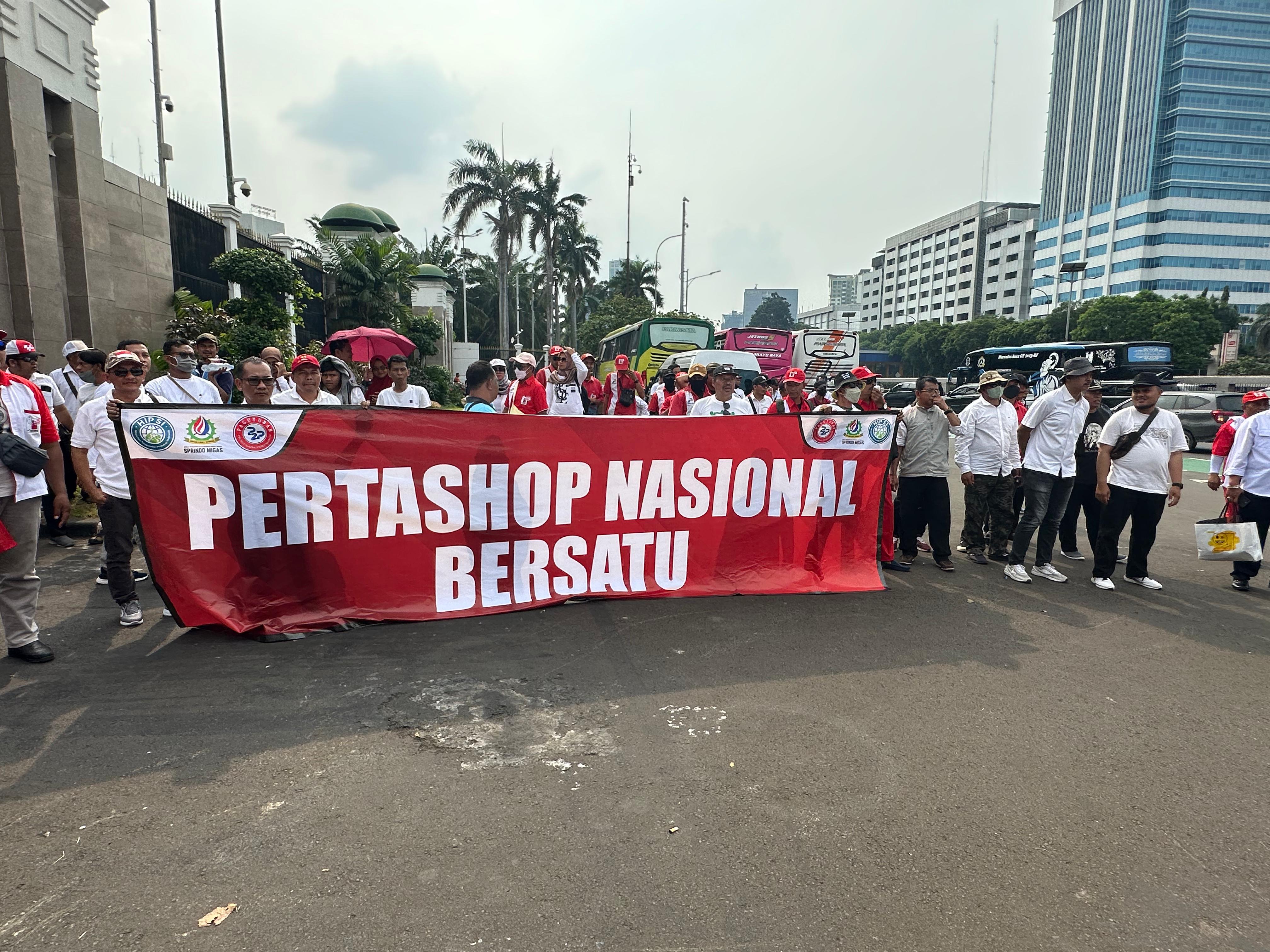 Ribuan pemilik Pertashop gulung tikar, tagih janji disparitas harga BBM ke DPR