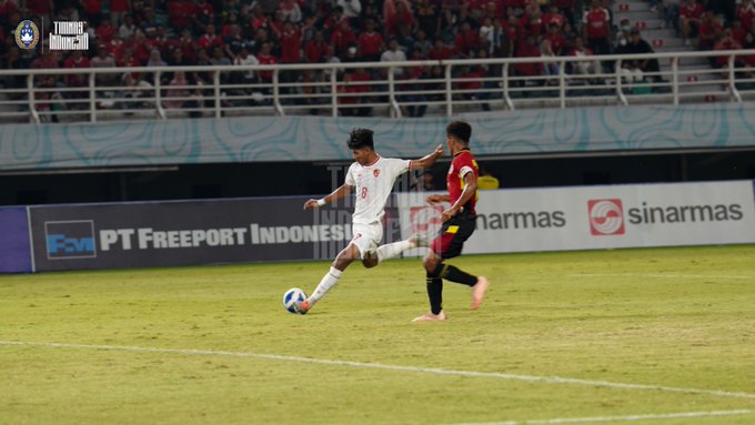 Pemain timnas U-19 Indonesia dan Timor Leste