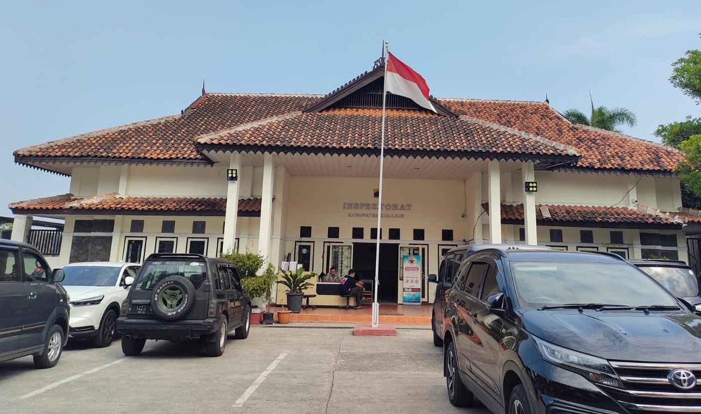Kantor Inspektorat Daerah Cianjur sudah memeriksa kasus penyelewengan dana yang melibatkan seorang kepala sekolah.