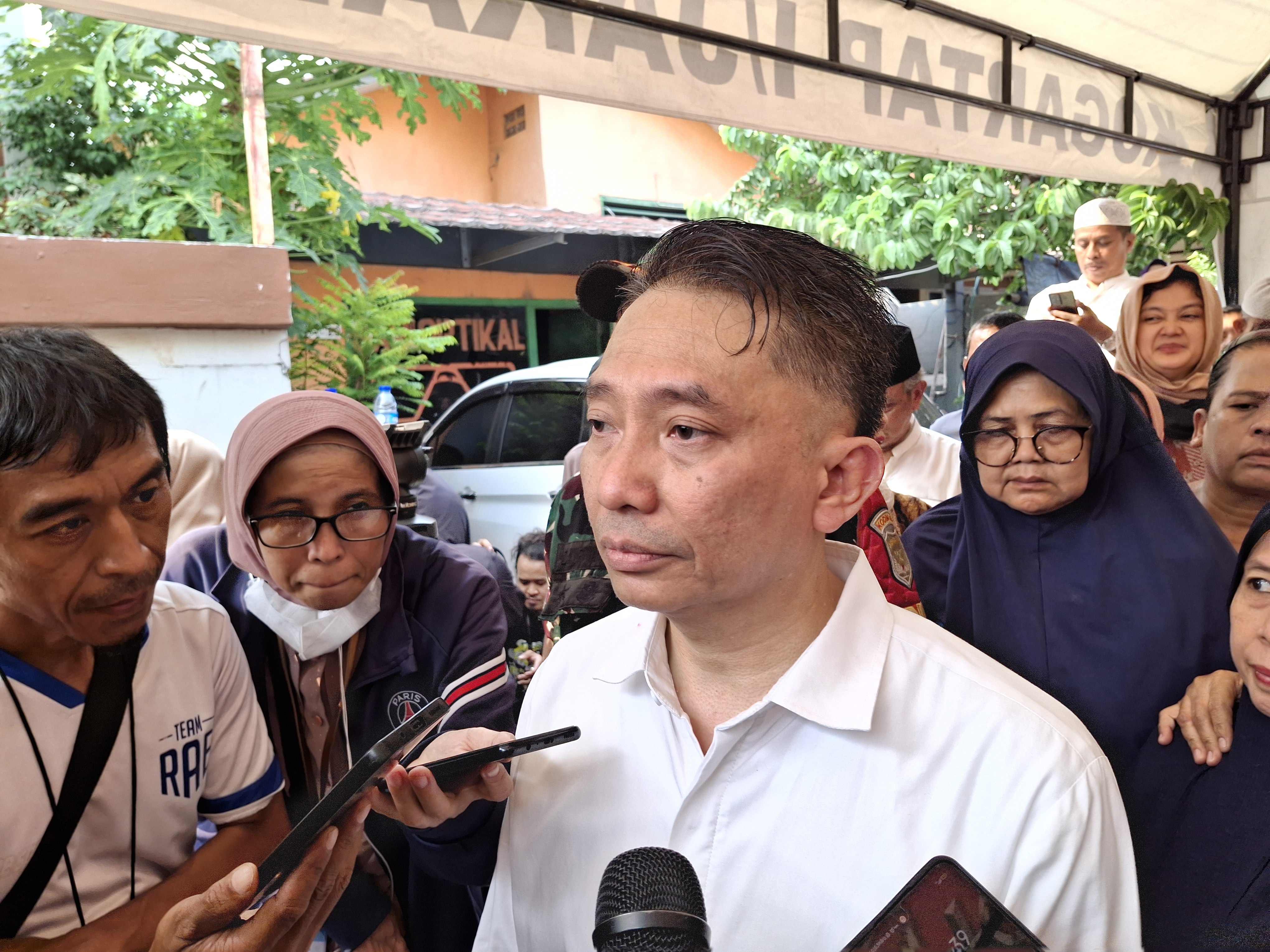 Putra ke-4 Hamzah Haz, Nur Agus Haz. 