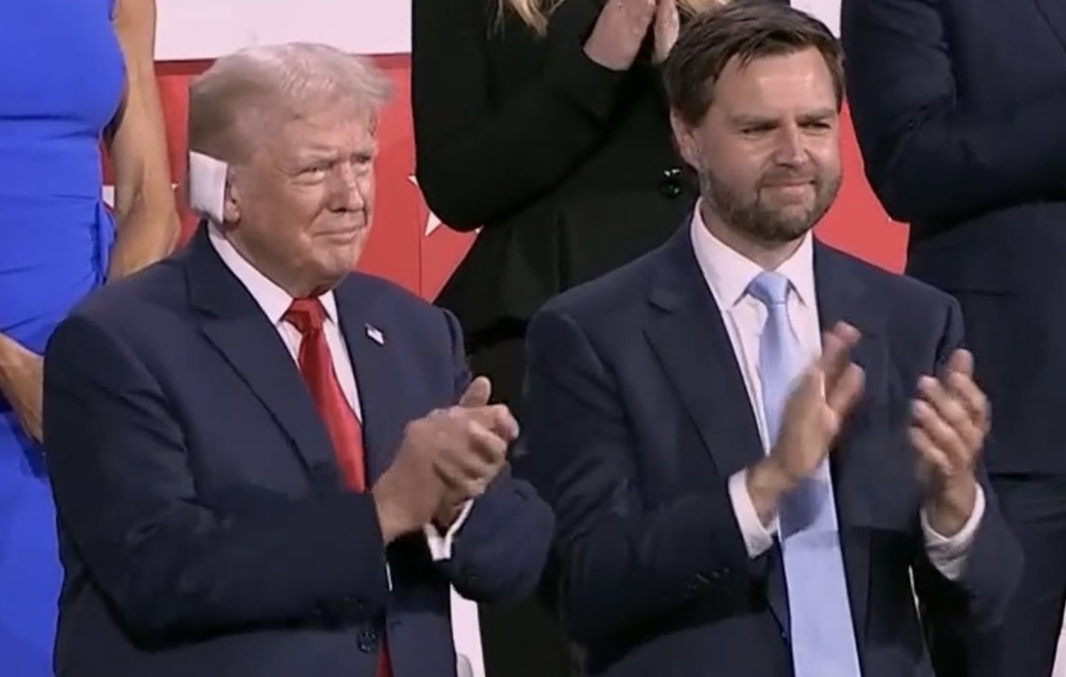 Pada hari kedua Konvensi Nasional Partai Republik (RNC), mantan Presiden AS Donald Trump menegaskan sikap kerasnya terhadap imigrasi