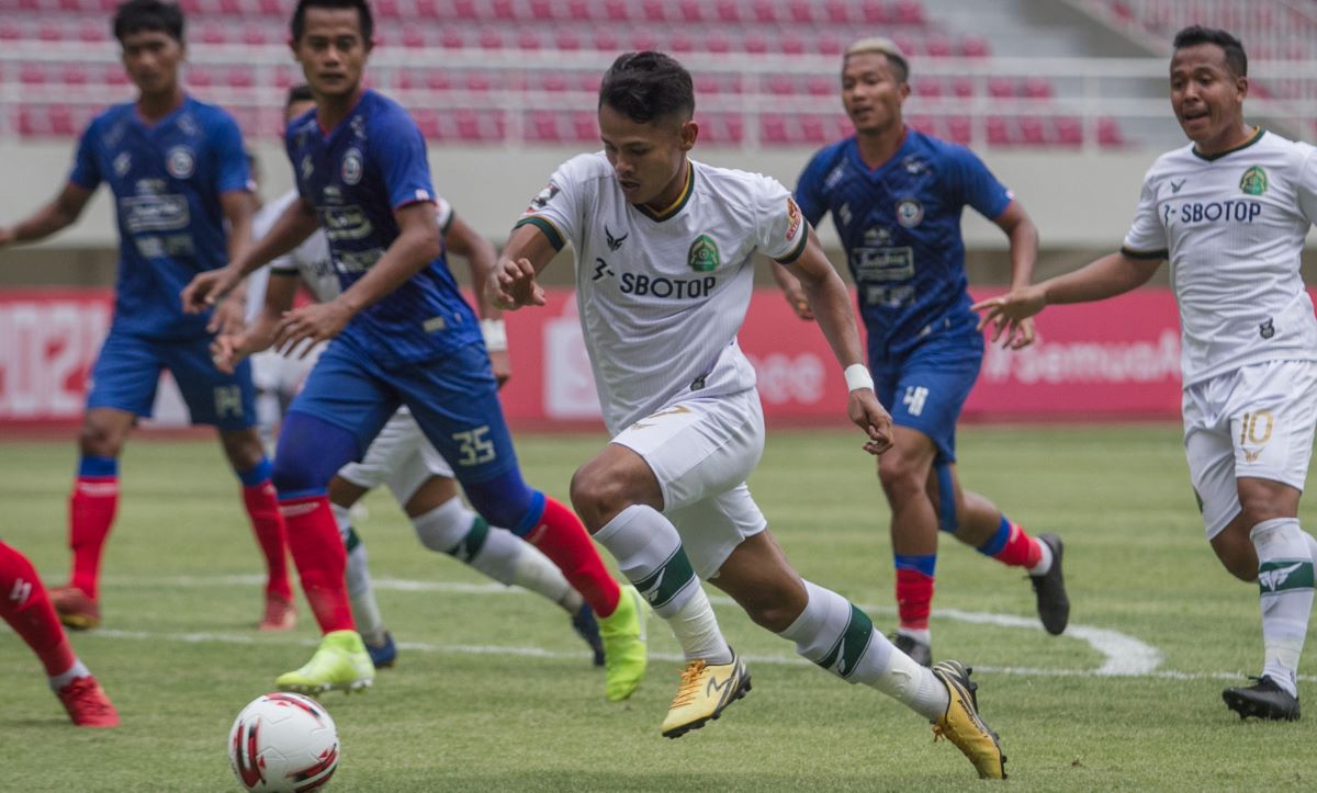 Pemain baru Persib Bandung Dimas Drajad