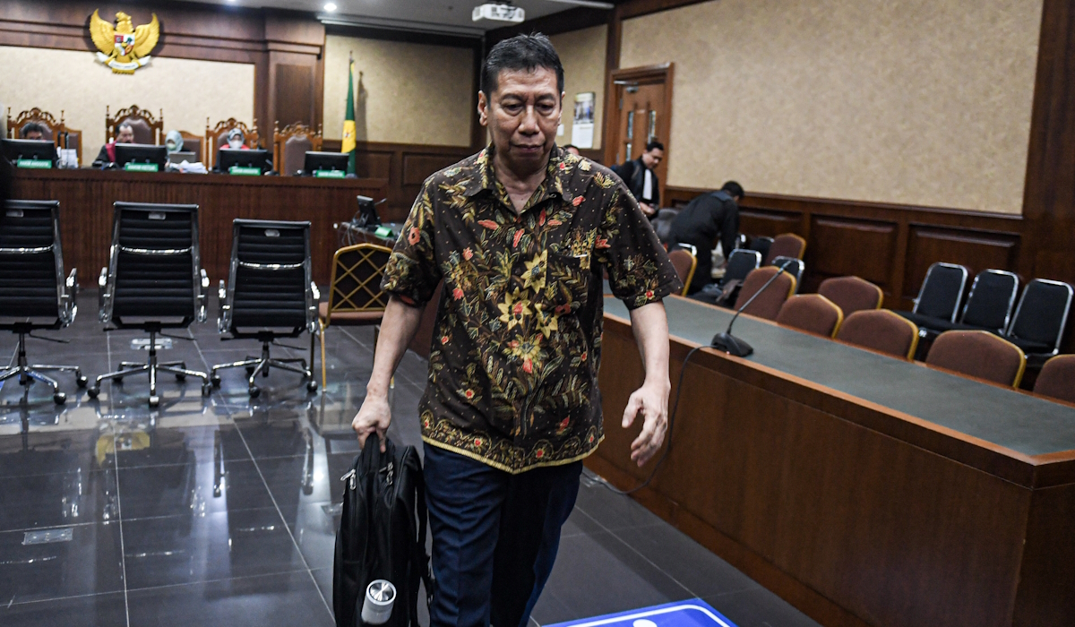 Terdakwa kasus korupsi pembangunan Tol Jakarta-Cikampek (Japek) II Elevated Ruas Cikunir-Karawang Barat Djoko Dwijono