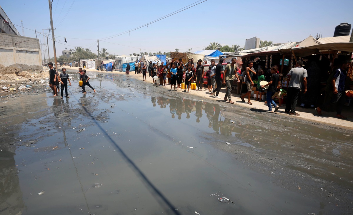 WHO  mengumumkan akan mengirimkan 1 juta vaksin polio ke Gaza.