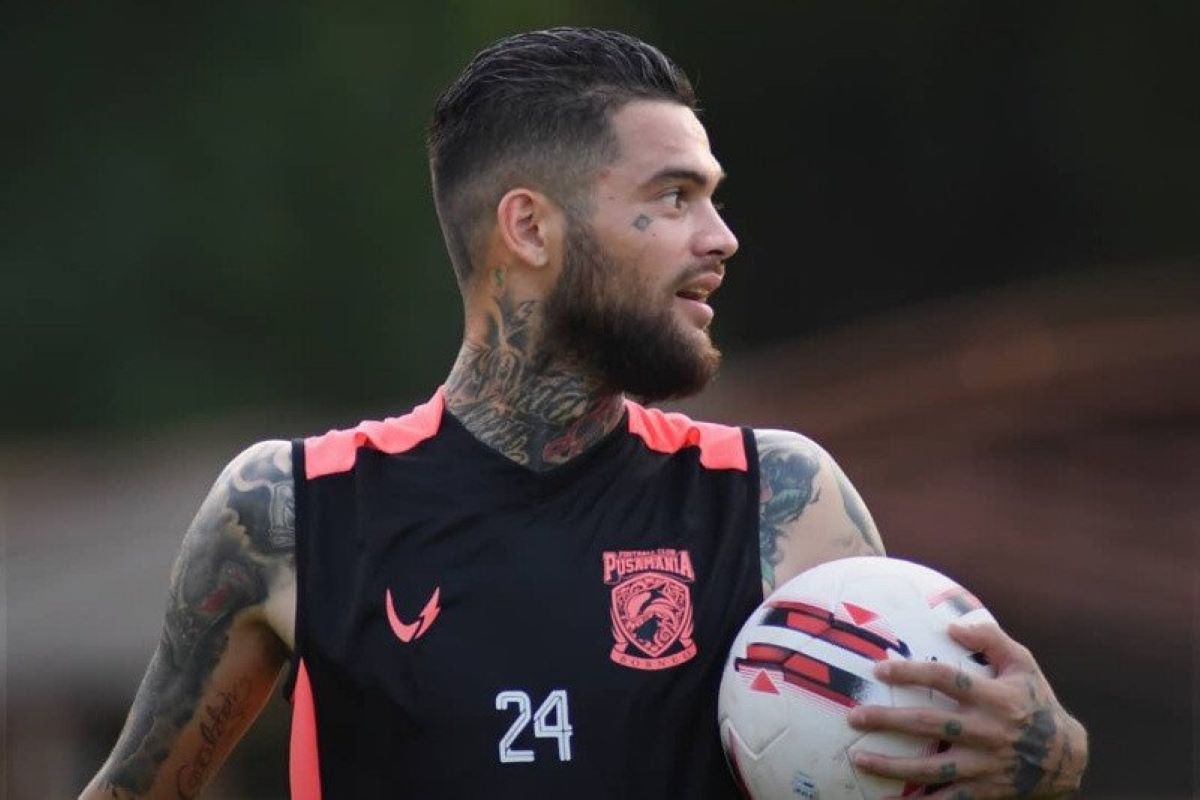 Pemain Borneo FC Diego Michiels