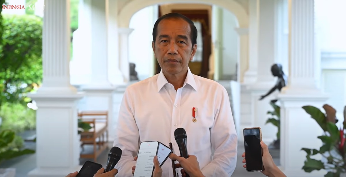 Presiden Jokowi  telah menandatangani Keppres tentang pemberhentian dengan tidak hormat Hasyim Asy'ari sebagai anggota KPU.