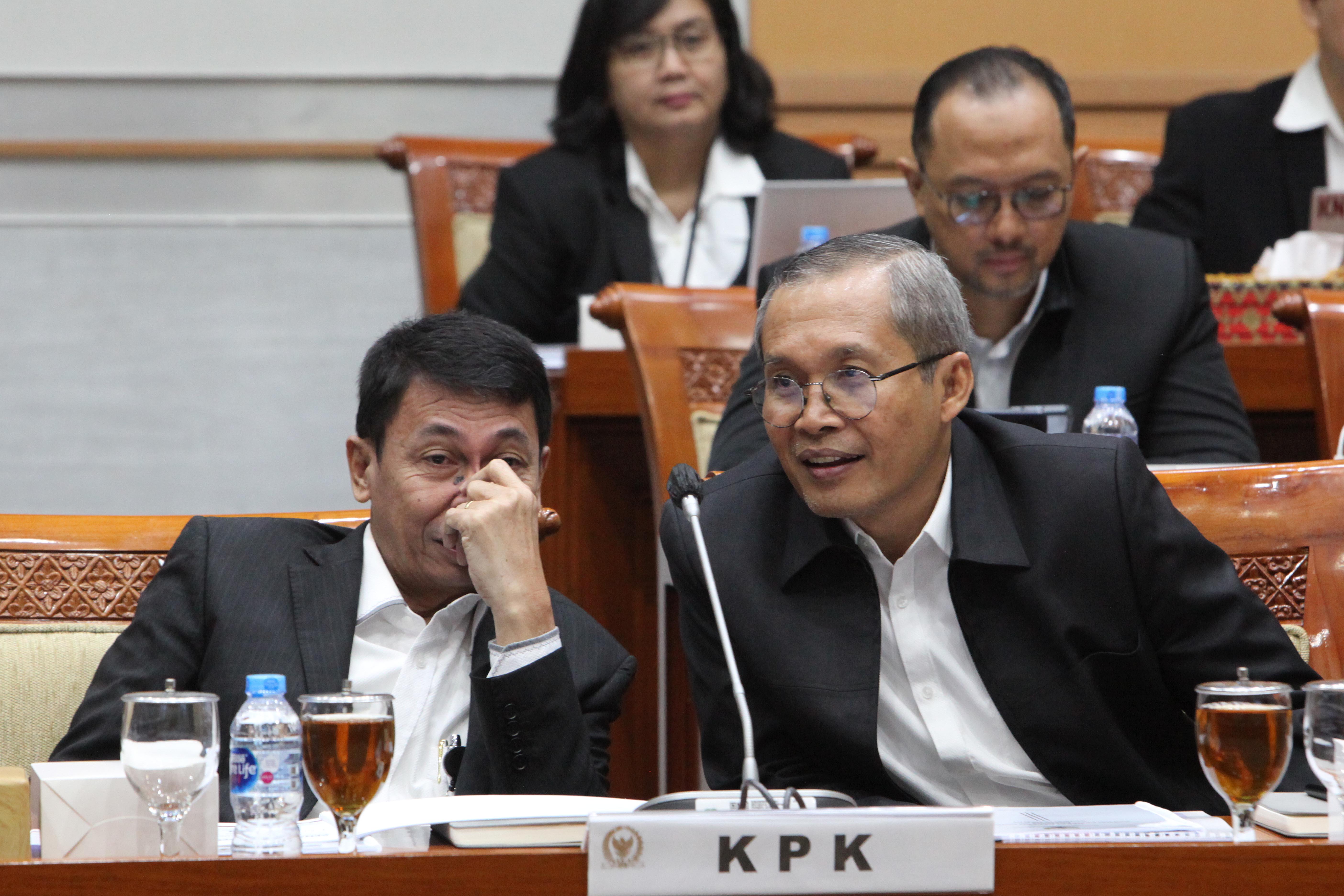  Wakil Ketua KPK Alexander Marwata (kanan). 