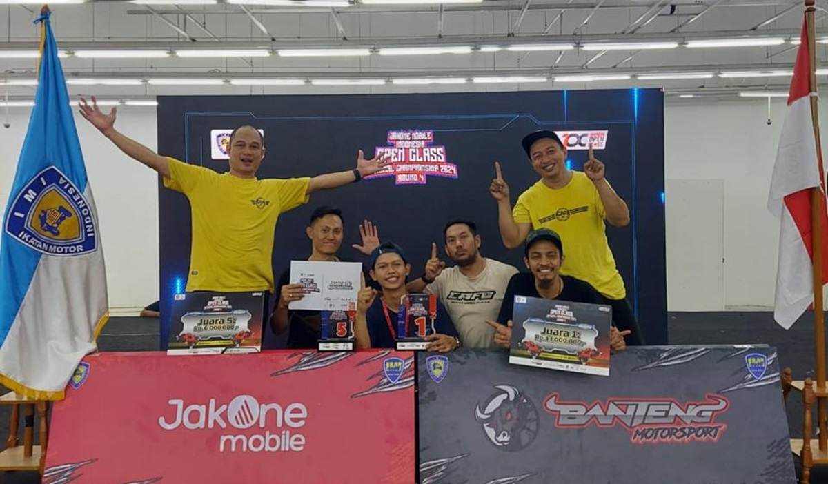 Tim Kabayan dari CAF Mini 4WD Bandung di Kejurnas Mini 4WD 
