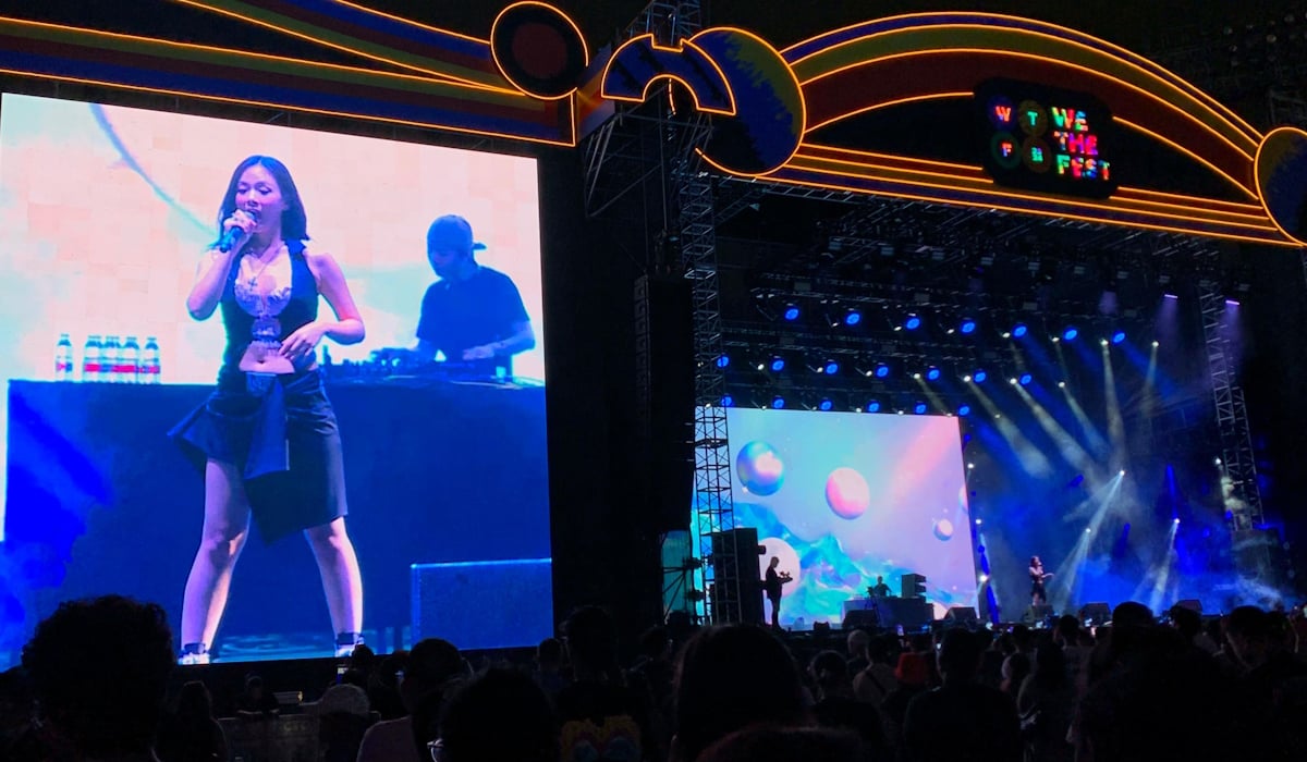 Penyanyi asal Korea, Bibi, di panggung utama We The Fest (WTF) 2024