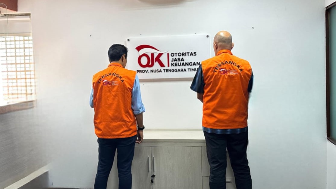 Dua tersangka tindak pidana korupsi di di Kantor Pusat PT BPD NTT.