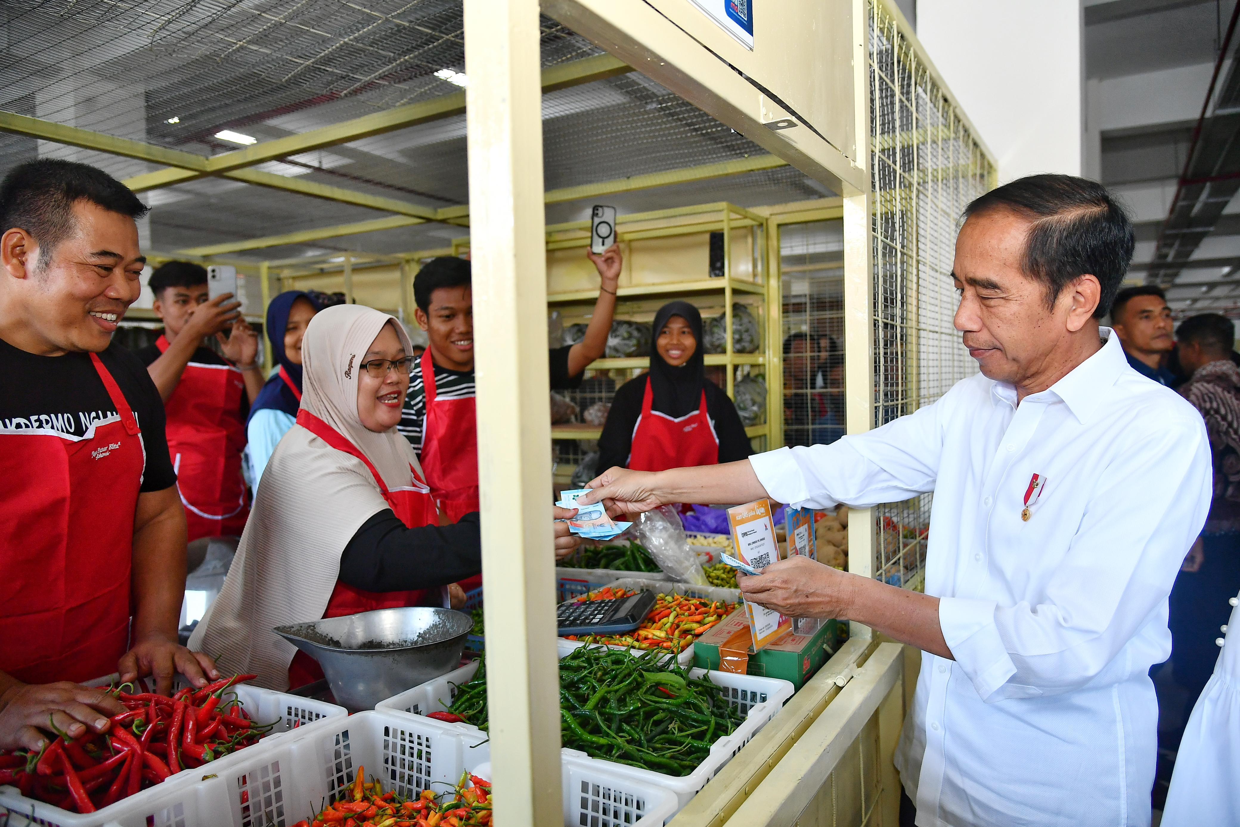 Para pedagang dan masyarakat mengaku senang dengan hasil rehabilitasi Pasar Jongke, Surakarta, Jawa Tengah