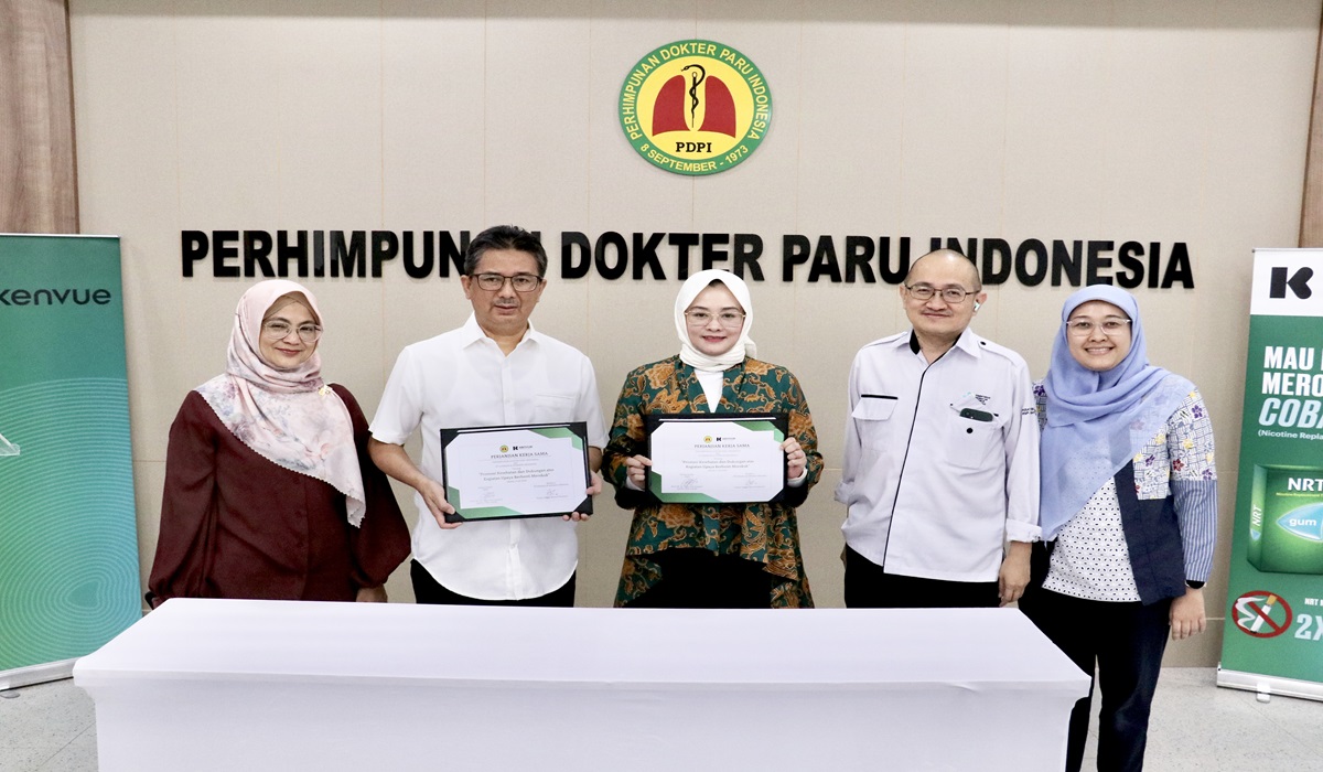 Penandatanganan kesepakatan kerja sama antara PDPI dengan Kenvue