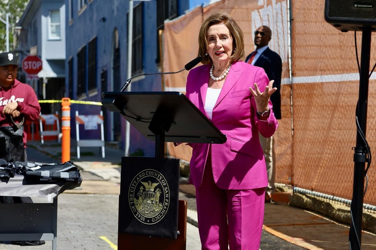 Mantan Ketua DPR Nancy Pelosi khawatir hasil jajak pendapat ungkapPresiden Joe Biden sulit kalahkan Donald Trump.