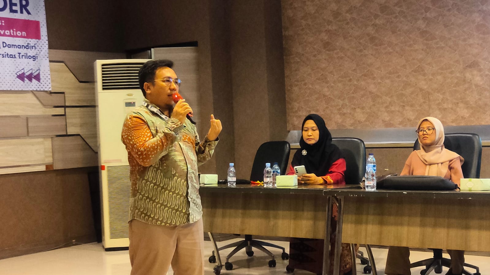 Kepala Biro Inovasi dan Kewirausahaan Universitas Trilogi, Maulidian