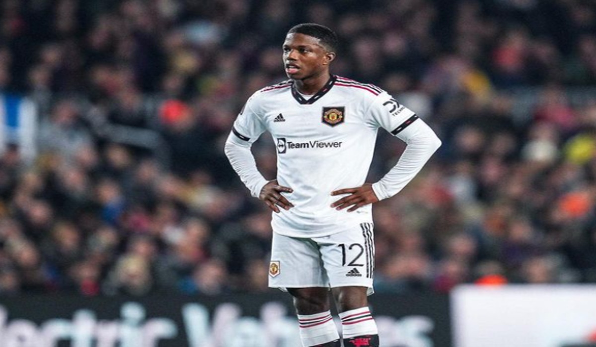 Bek Manchester United Tyrell Malacia