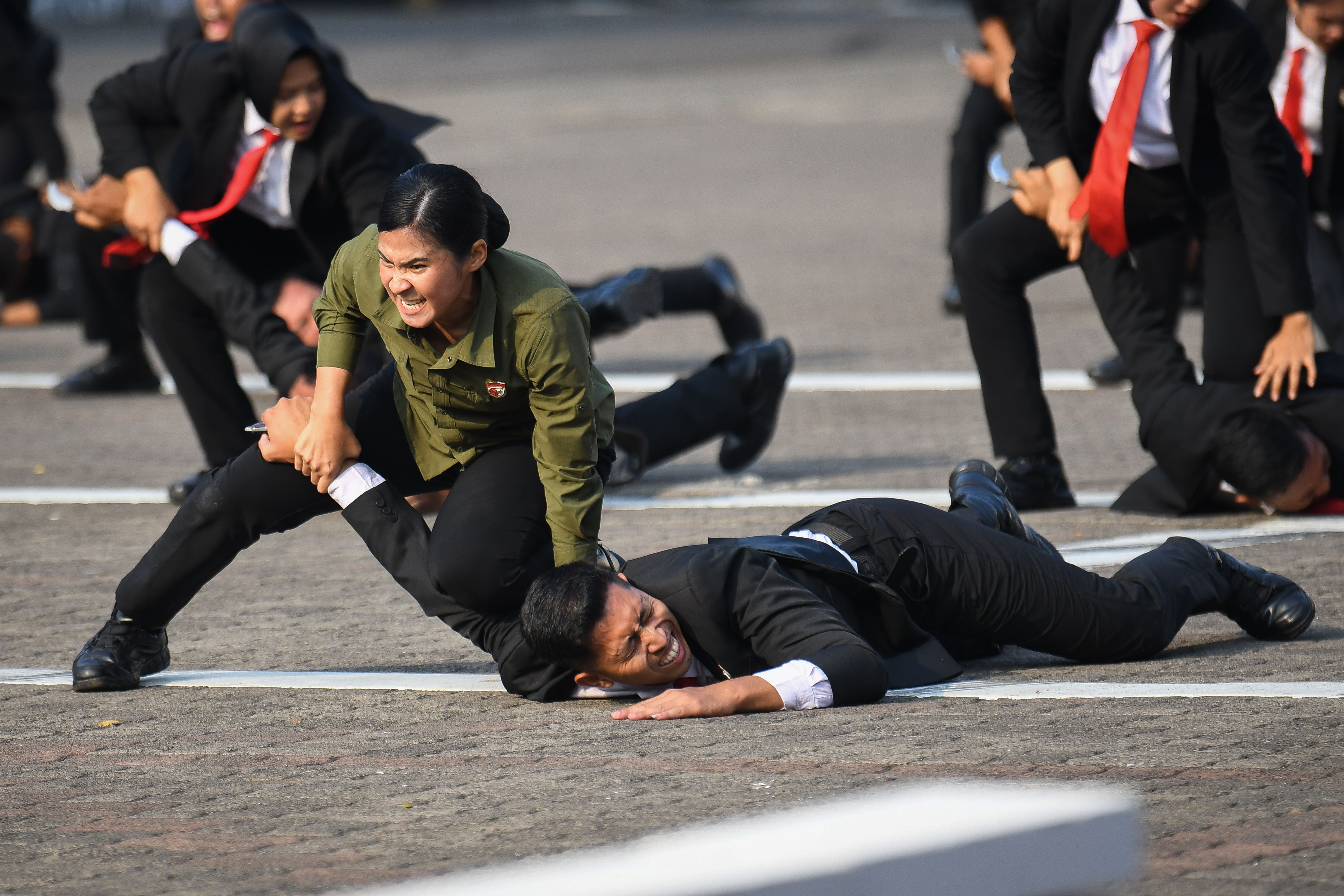 Sejumlah prajurit Pasukan Pengamanan Presiden (Paspampres) memeragakan kemampuan bela diri