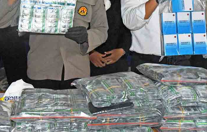 Ilustrasi obat keras tanpa izin